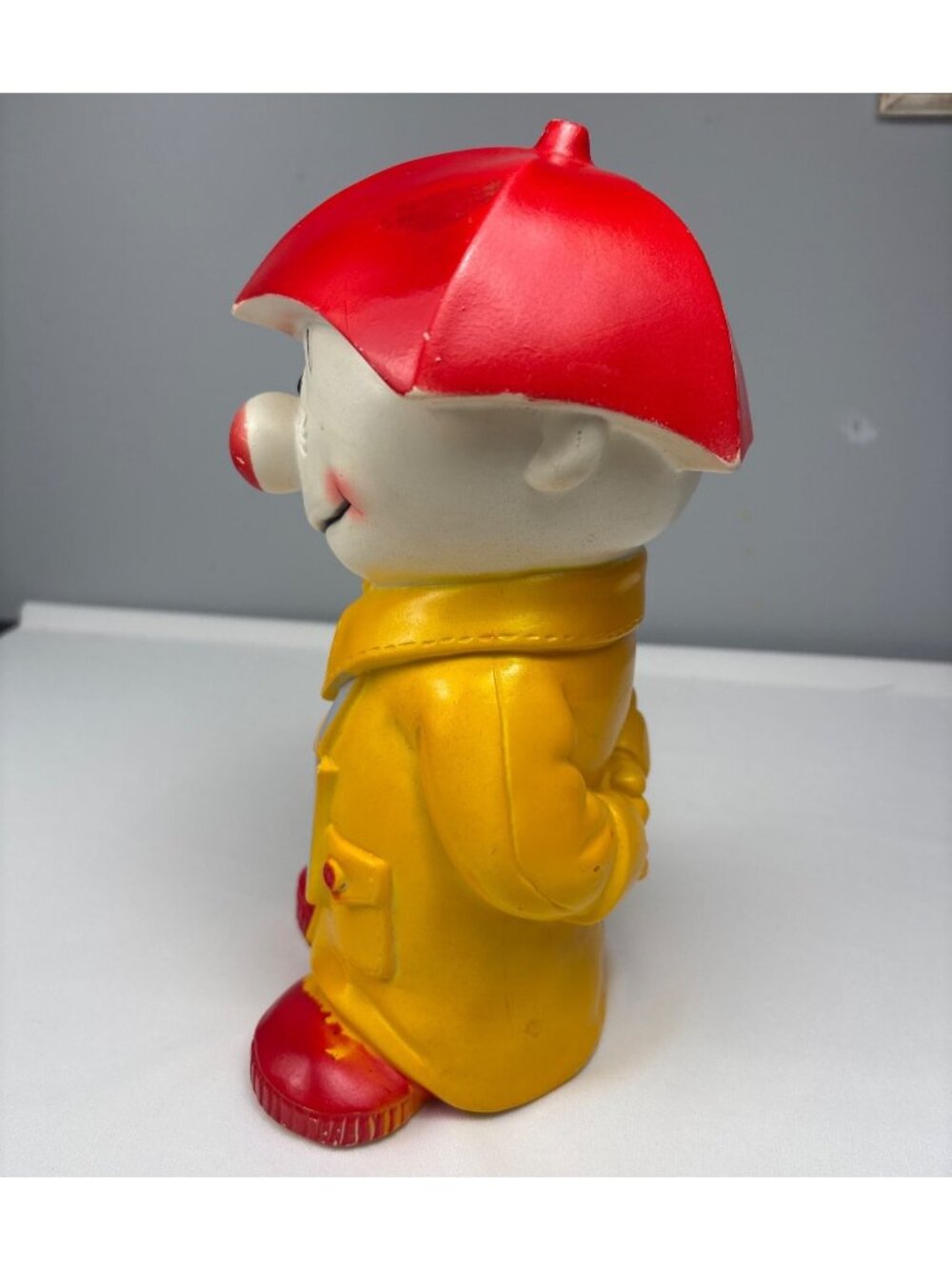 1971 Play Pal Plastics "For A Rainy Day" Clown Coin Bank 12" Red/Yellow Collecti - Picture 2 of 14